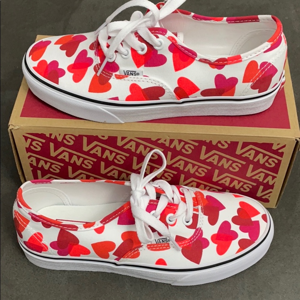Vans Authentic shoes women Valentines Hearts